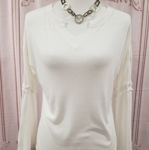 NWT-Baea White Long sleeve V-neck Blouse LG